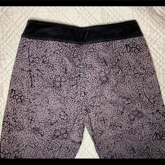 Kenneth Cole Burnout Velvet Dress Pants - Picture 5 of 5